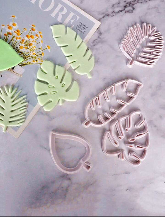 Wild Palm Leaf Cutter